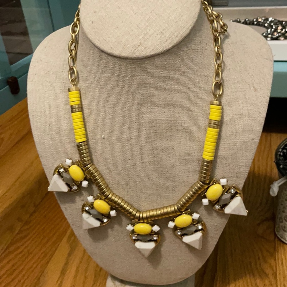 Stella and dot pavilion necklace